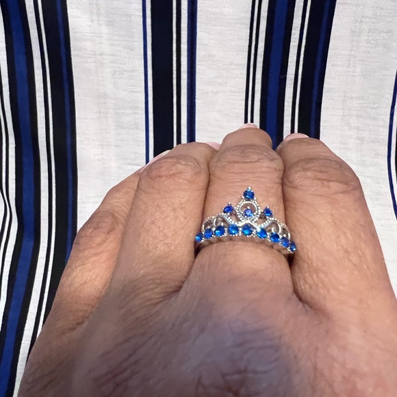🟡Navy Crown Ring - Picture 8 of 10